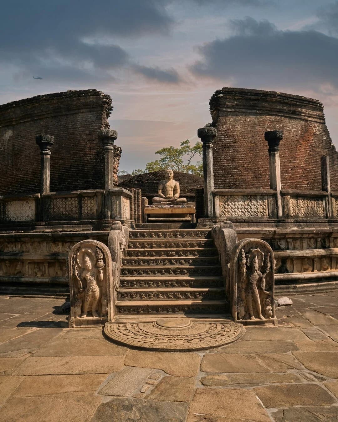 Polonnaruwa, Polonnaruwa is located in the North Central Province, about 220 km northeast of Colombo. The ancient city is nestled between lush forests and serene lakes.
